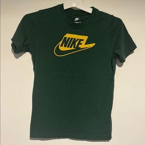 Nike Green and Yellow Short Sleeve Tee